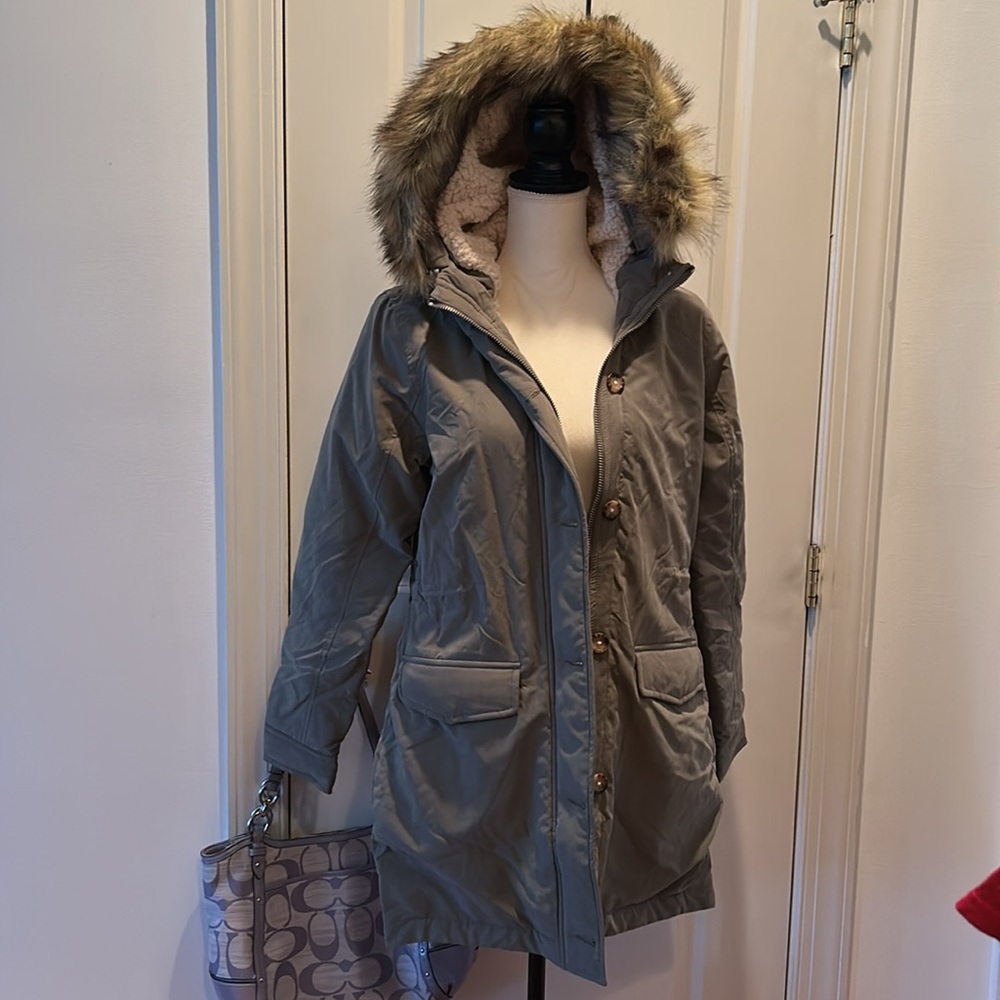 ABERCROMBIE FITCH Sherpa line Parka Jacket M NWT
